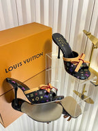 Bow Heeled Sandals