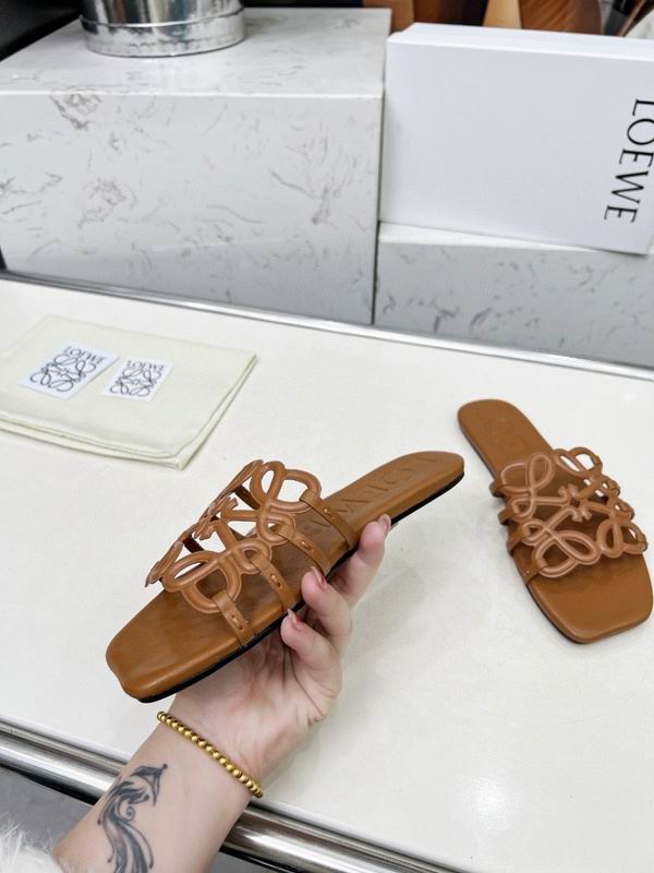 LW Flat Sandals