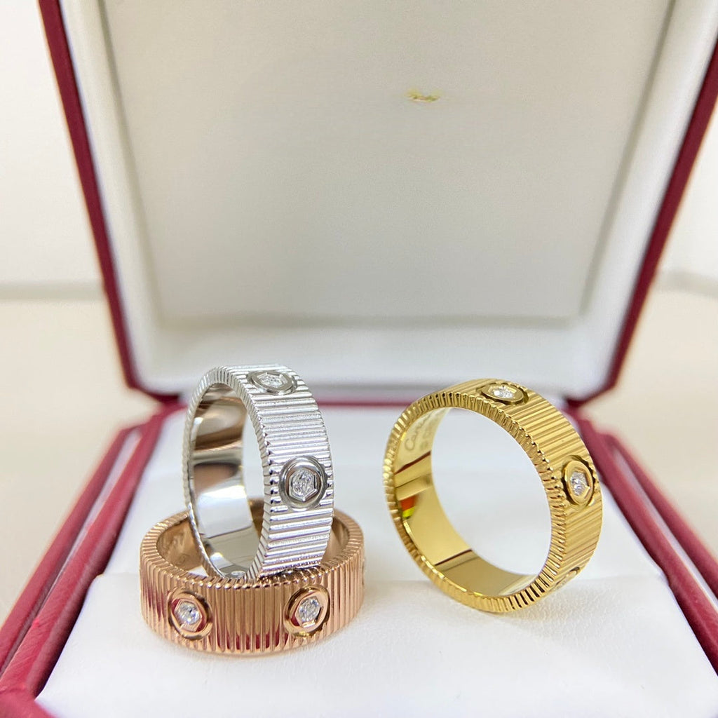 SS 25 Textured Crystal Band Ring