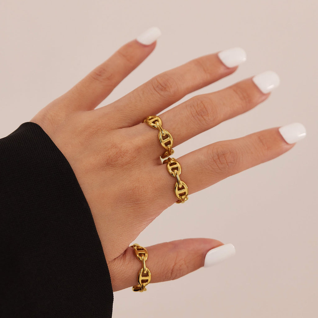 Geometric Hollow Ring