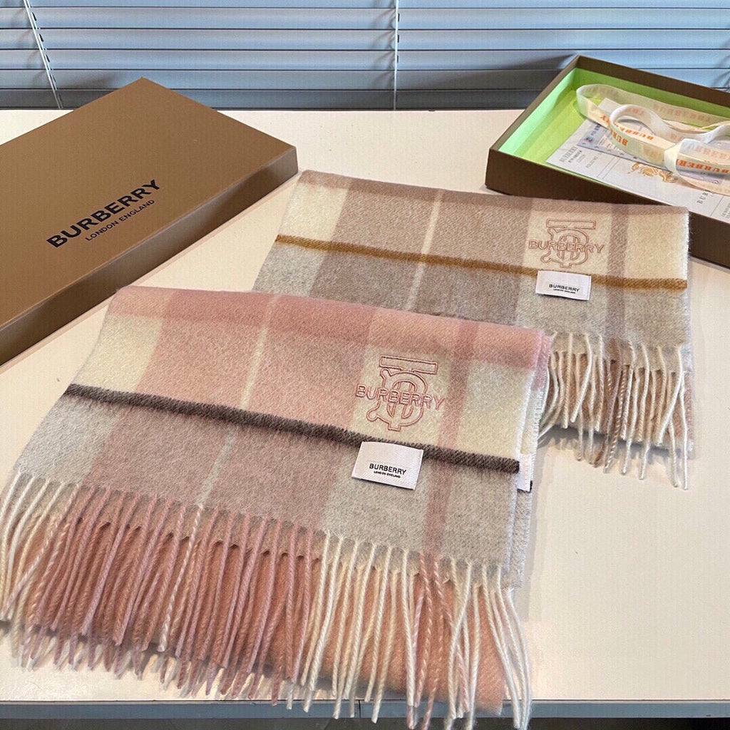 Classic Cashmere Scarf