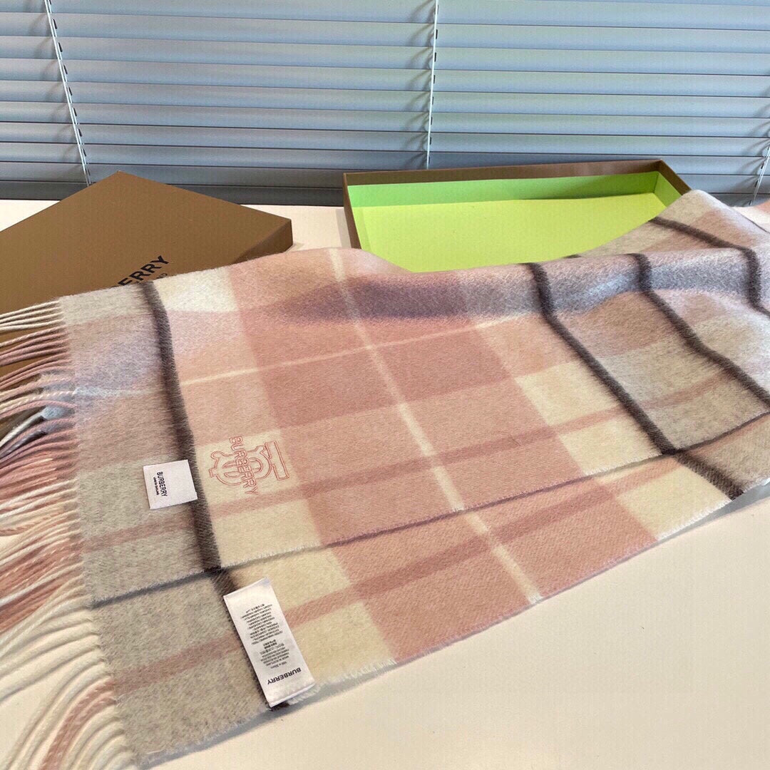 Classic Cashmere Scarf