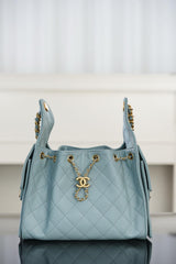Soft Quilted Shoulder Bag 25