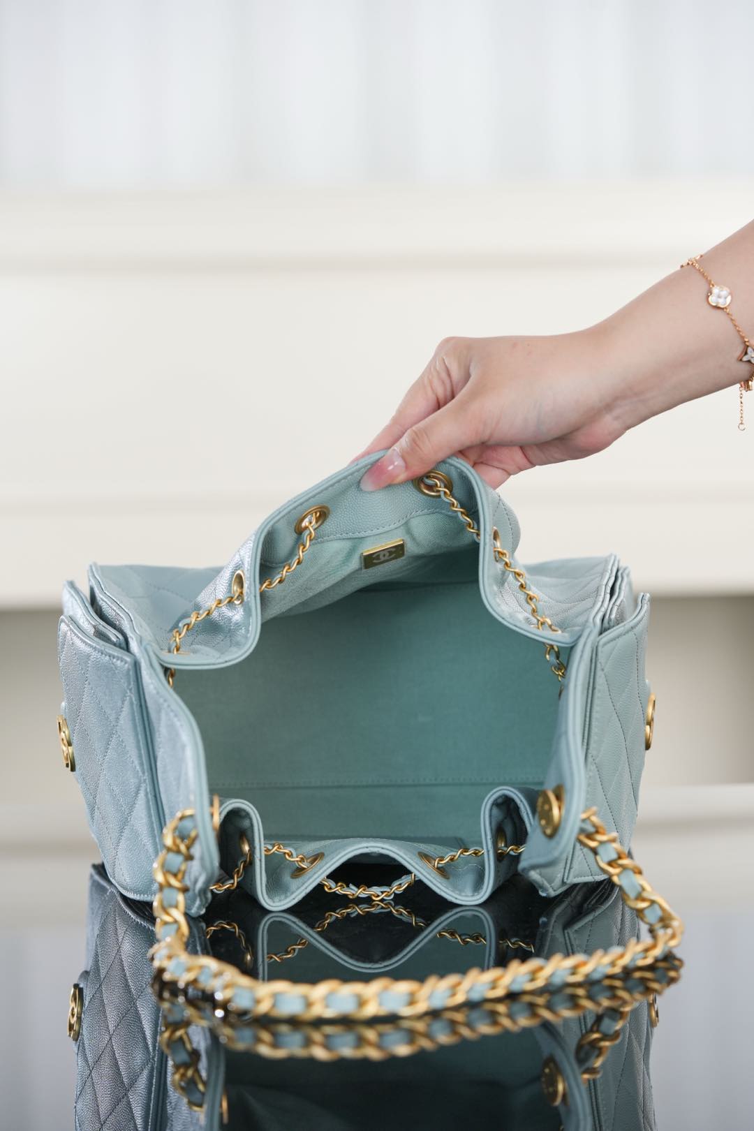 Soft Quilted Shoulder Bag 25